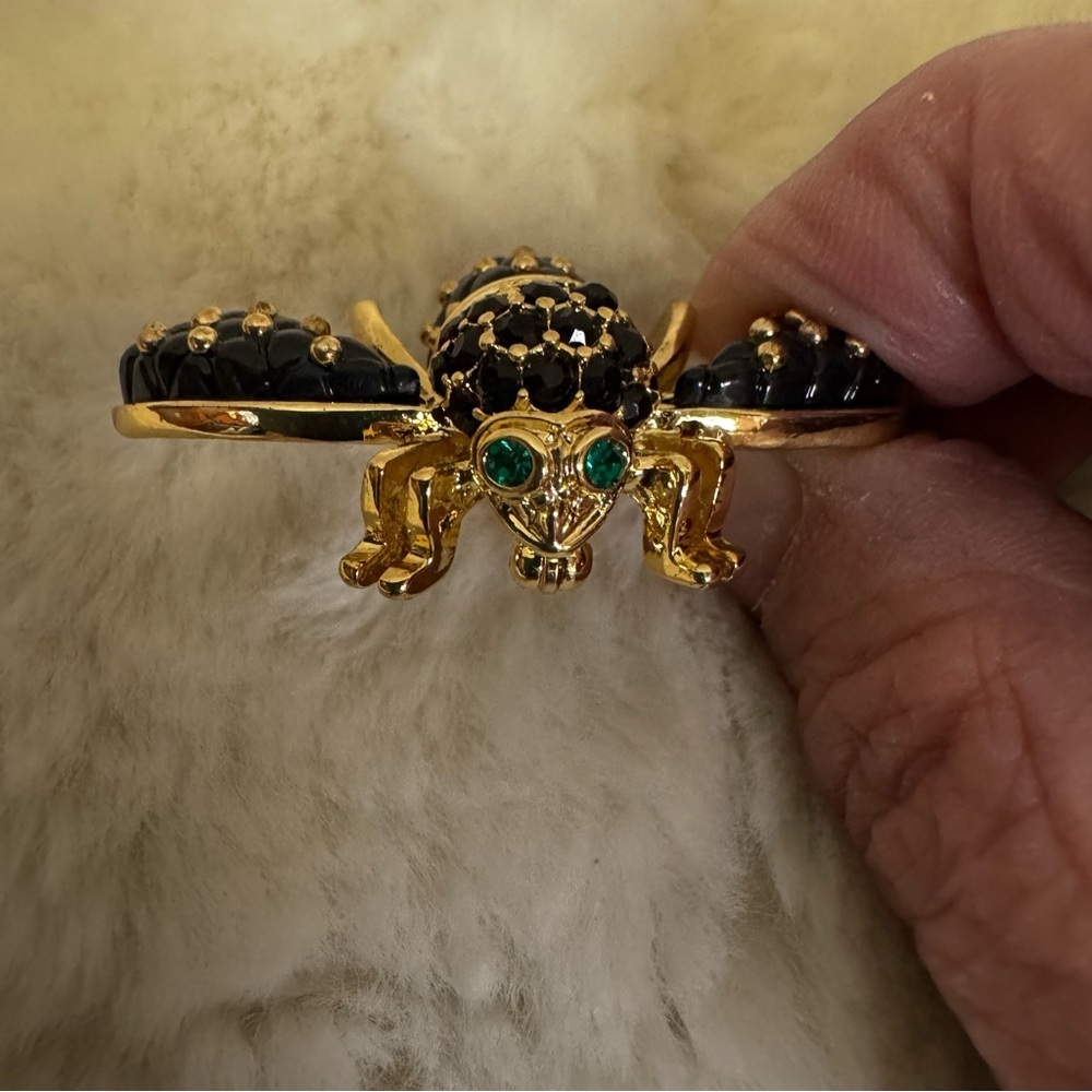 Joan Rivers Collection Gold Tone Black Green Bee Brooch Pin Crystal Pave Stones - Picture 12 of 13